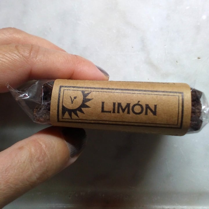 photo of Brownie del Rey Brownie Sabor Limón shared by @marielita on  28 Feb 2021 - review