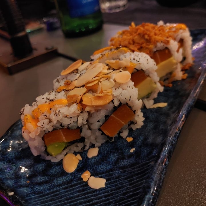 photo of Domò Sushi Uramaki vegan shared by @disgustednoise on  09 Oct 2022 - review