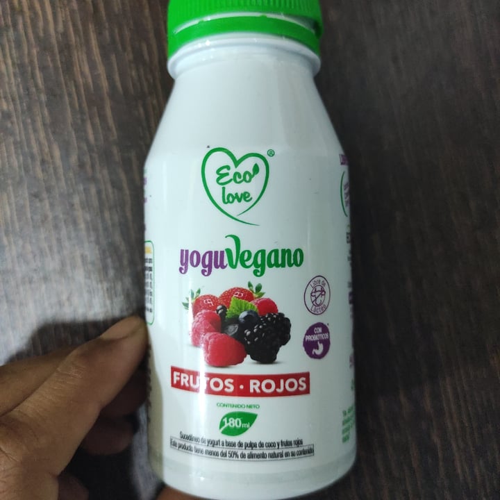 photo of Ecolove Yoguvegano de Frutos Rojos shared by @carope02 on  19 Jun 2022 - review