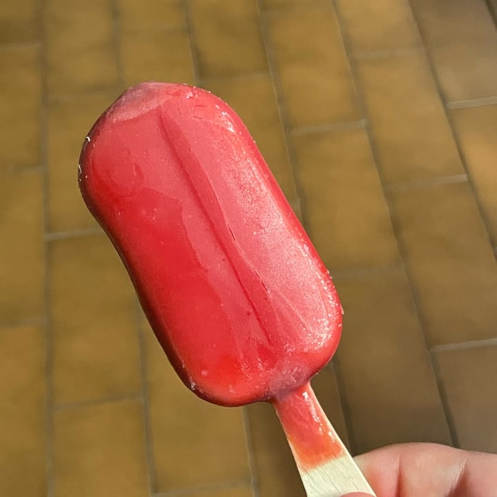 review photo of Sammontana gelato frutti rossi shared by @martinacento on 04 Jul 2022 - review