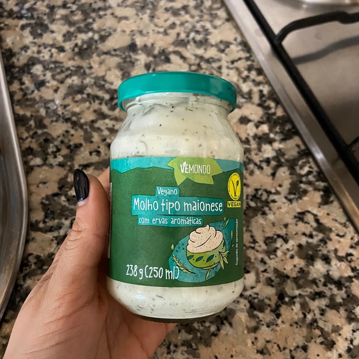 photo of Vemondo Molho Tipo Maionese Com Ervas Aromáticas shared by @vegainz12 on  11 May 2022 - review