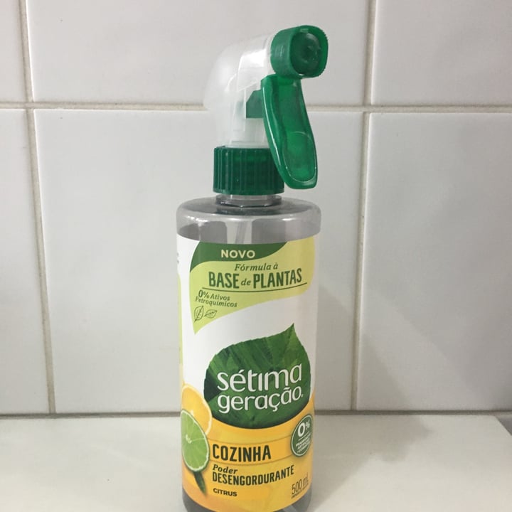 photo of Sétima Geração Limpador De Cozinha Desengordurante Citrus shared by @douglaskw on  09 Nov 2022 - review