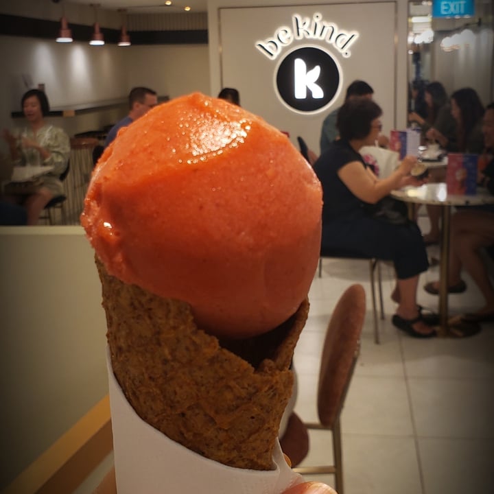 photo of Kind Kones Paragon Watermelon Strawberry Mint shared by @mqccha on  08 May 2022 - review