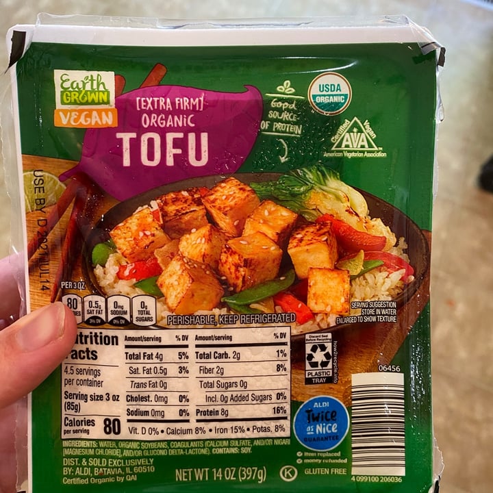 photo of Earth Grown (Extra Firm) Organic Tofu shared by @hungrymama on  10 Jun 2021 - review