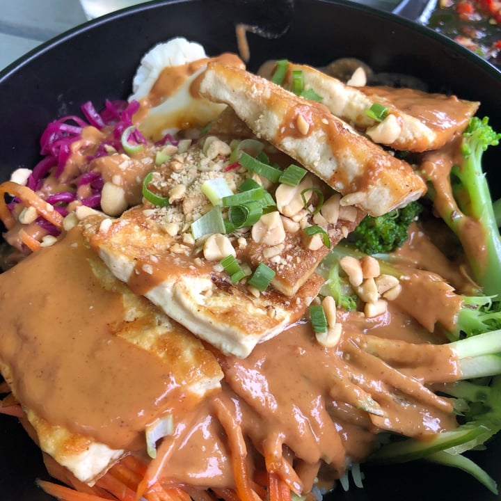 photo of SHIYU modern fusion kitchen Peanut Tofu Bowl shared by @trixi on  10 Aug 2021 - review