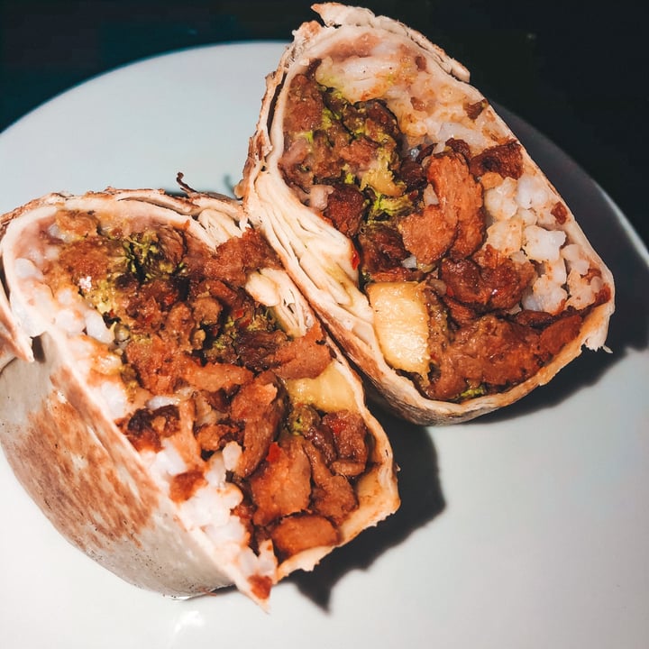 review photo of Voraz Burrito De Pastor shared by @ximenamir on 26 May 2021 - review