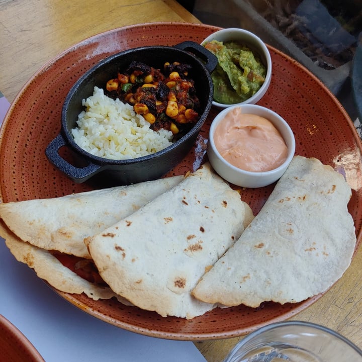 photo of Tea Connection - Caballito Tacos shared by @lucis on  06 Aug 2021 - review