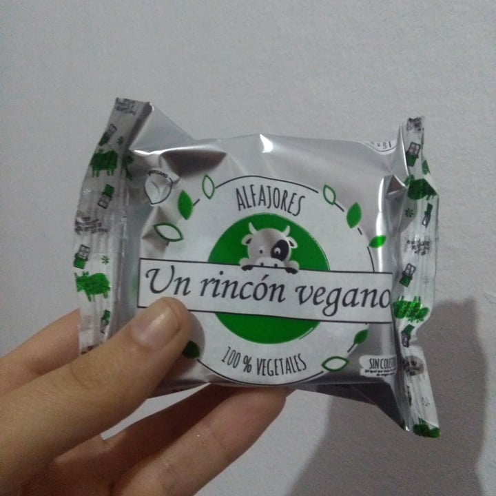 photo of Un Rincón Vegano Alfajor Black Chocolate shared by @tefi on  02 May 2022 - review