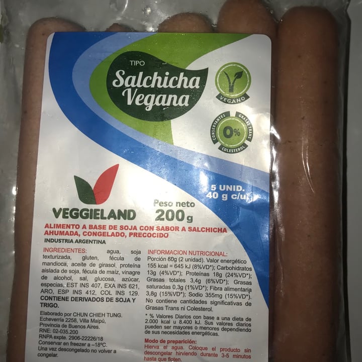 review photo of Veggieland Salchichas Veganas shared by @aracelinicole on 12 Jun 2021 - review