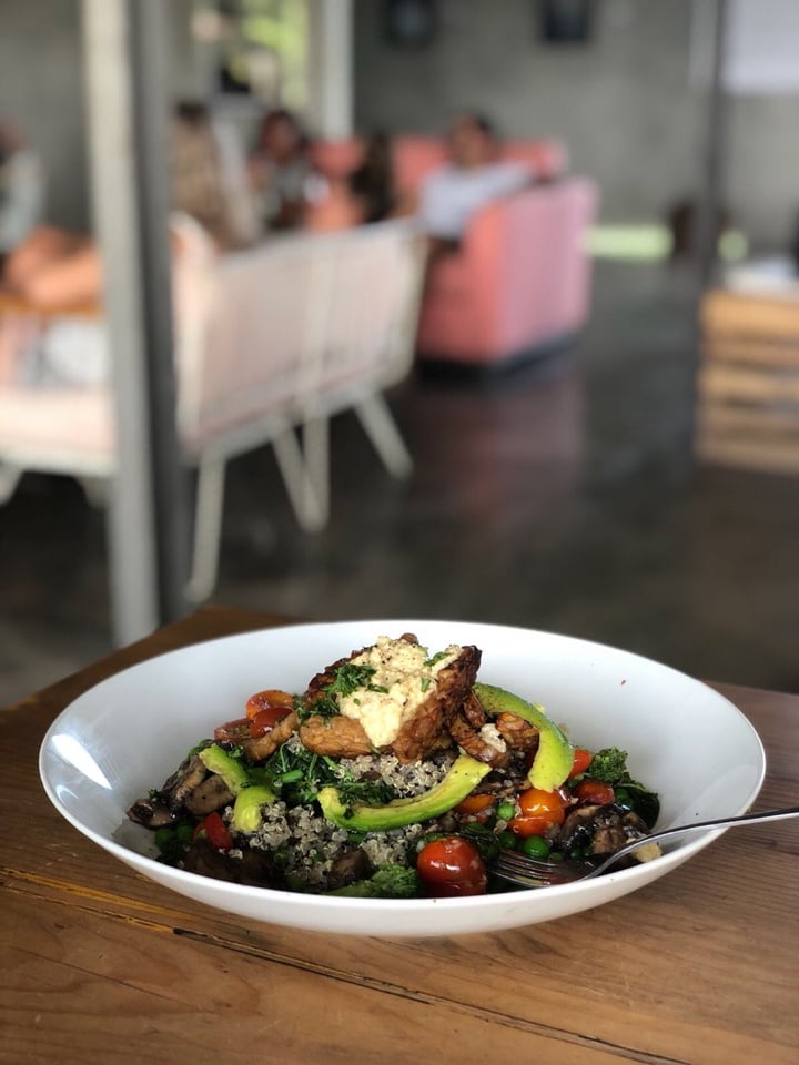 photo of Crate Cafe Good Root Super Bowl shared by @baliveganguide on  05 Jul 2018 - review