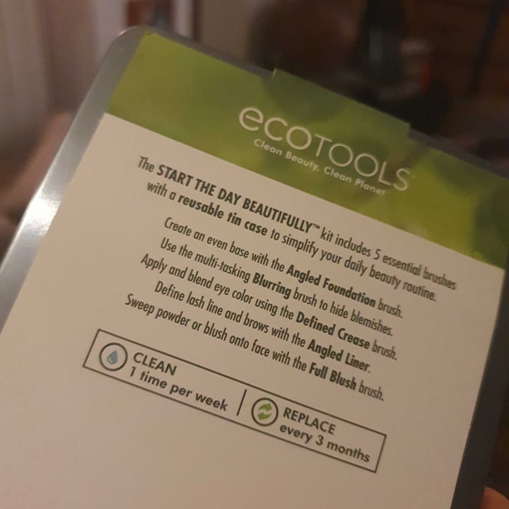 photo of EcoTools 5 Brush Set shared by @jany666 on  17 May 2022 - review