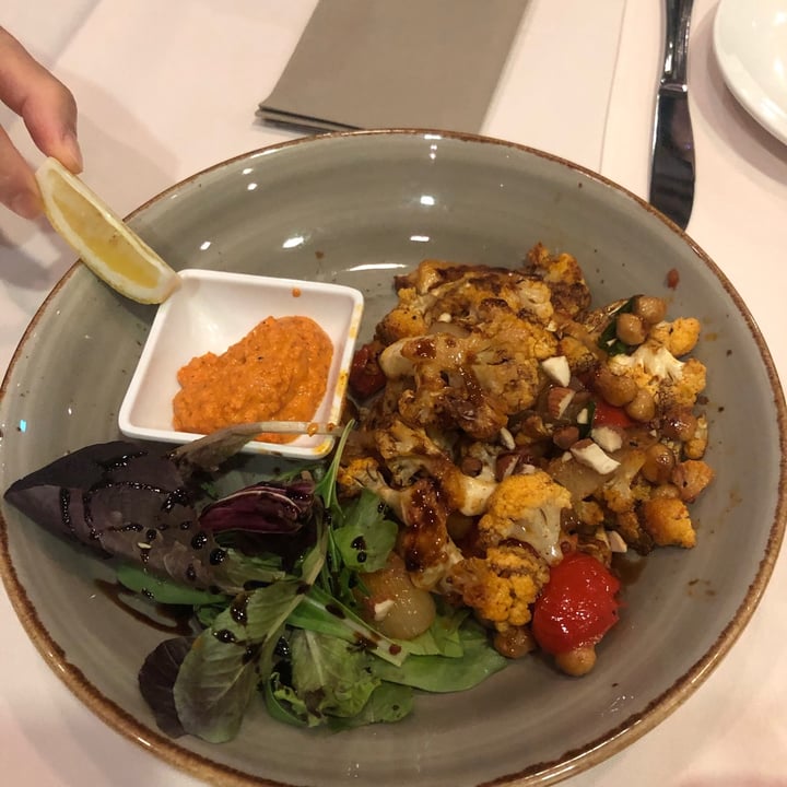 review photo of Original Sin Mediterranean Restaurant Cauliflower And Chickpeas Platter shared by @machadamia on 06 Jan 2021 - review