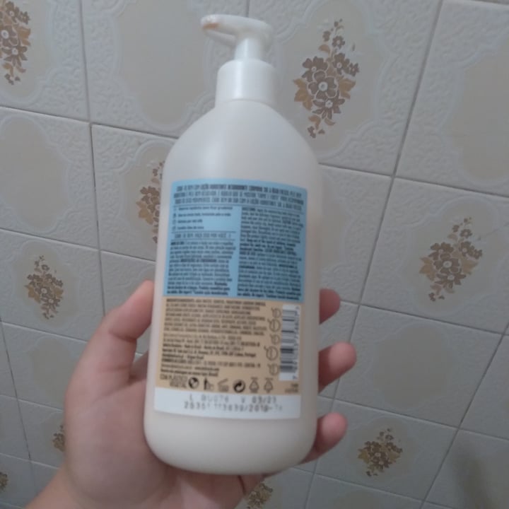 review photo of O Boticário Acquagel hidratante ameixa shared by @bellevegan on 20 Feb 2022 - review