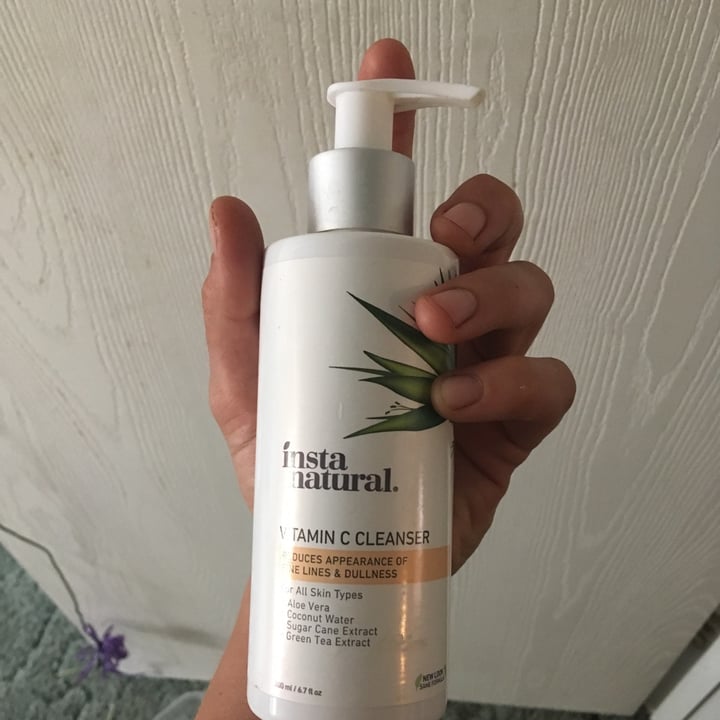 photo of InstaNatural Vit C CLEANSER shared by @sammiesmiles on  29 Apr 2020 - review