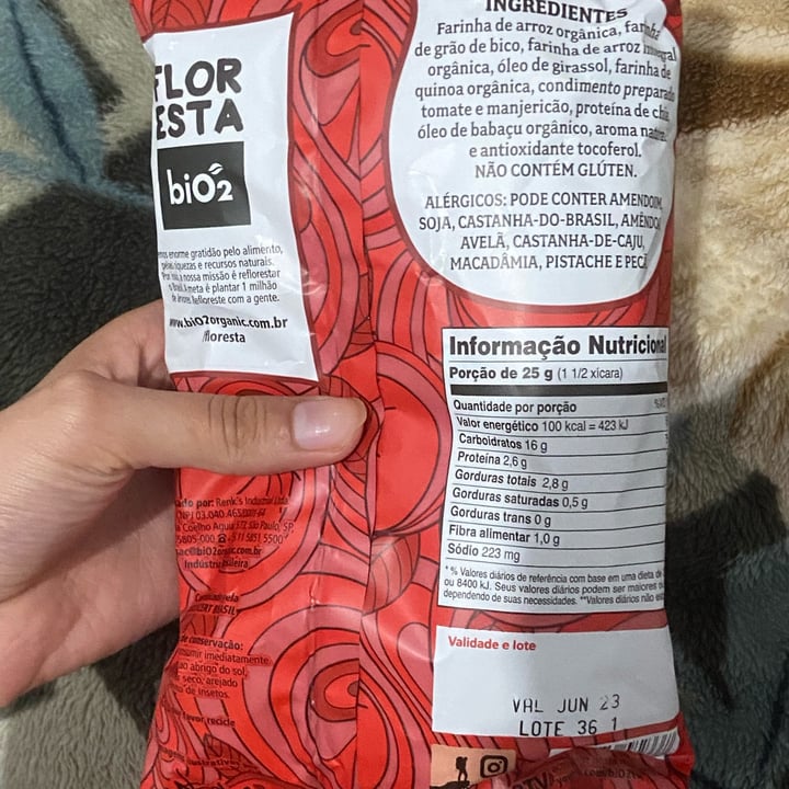 review photo of biO2 Vegan Chips Tomate E Manjericão shared by @anajuliamacedo on 08 Aug 2022 - review