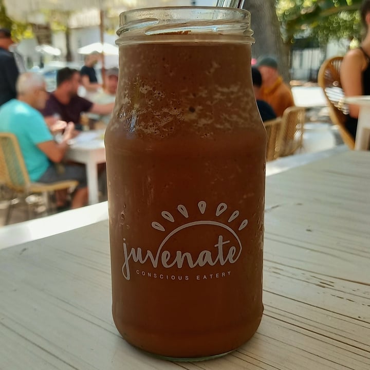 photo of Juvenate Conscious Eatery Iced mocha shared by @teenagevegan on  06 Mar 2022 - review