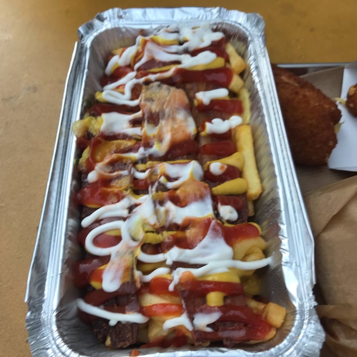 review photo of Furahaa to GO - 100% Plant-Based ( VEGAN ) Loaded Fries shared by @mallory17 on 19 Nov 2022 - review