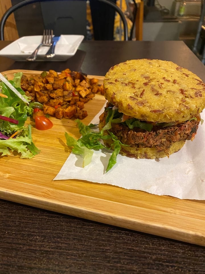 photo of Afterglow By Anglow Smoked Stack Burger shared by @willystyleee on  23 Jan 2020 - review
