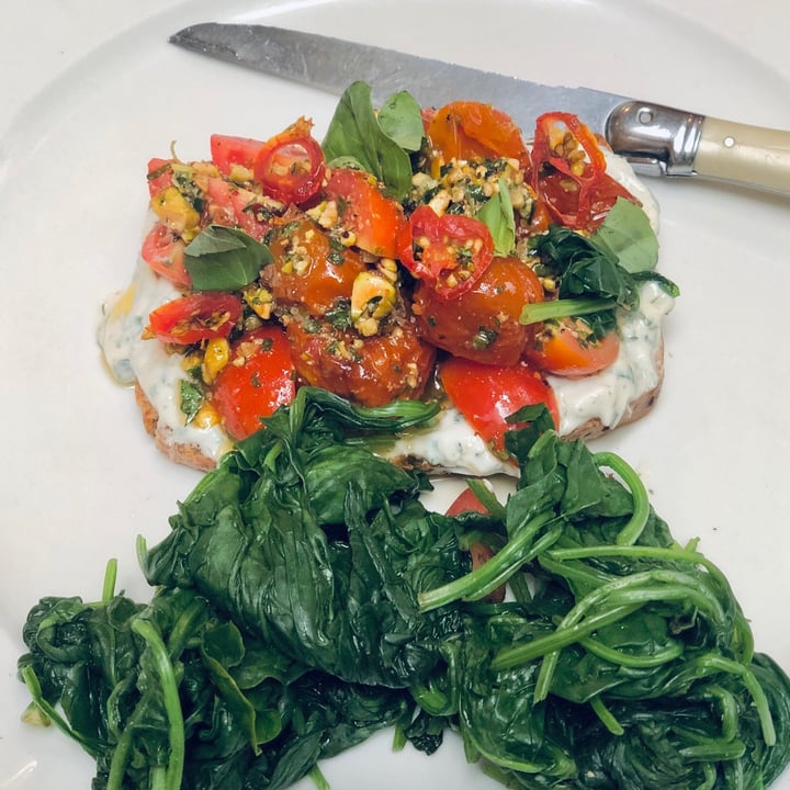 photo of Le Parc by tashas Caprese On Toast shared by @mayavegan on  06 Feb 2021 - review