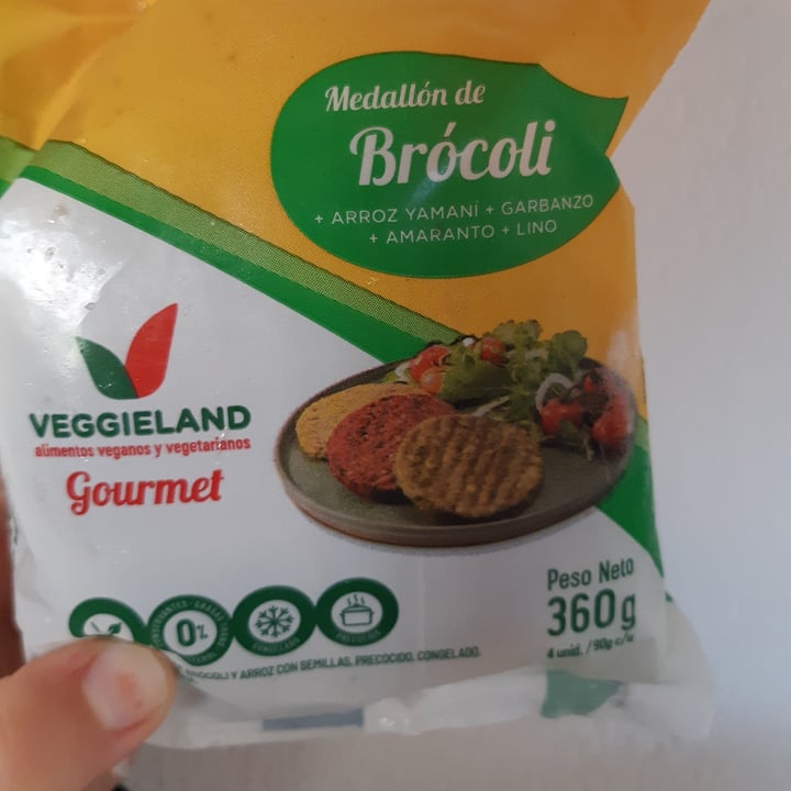 photo of Veggieland Hamburguesa De Brócoli shared by @lupesaracho on  01 Sep 2021 - review