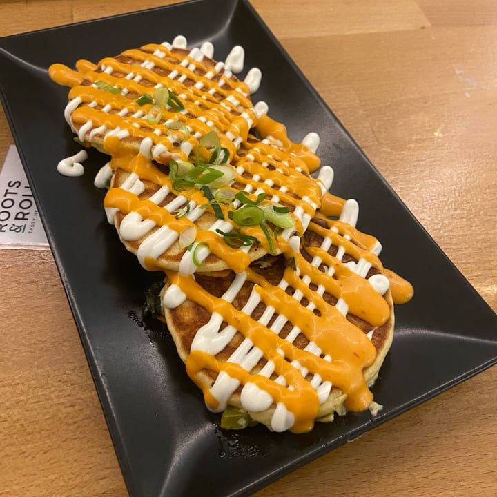 photo of Roots & Rolls Okonomiyaki Pancakes shared by @martalihe on  30 Nov 2021 - review