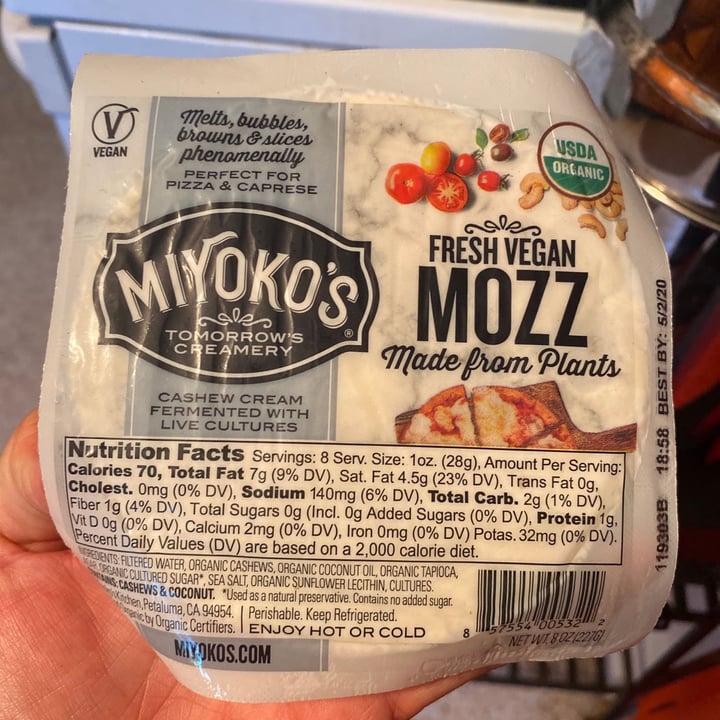 photo of Miyoko's Creamery Organic Cashew Milk Mozzarella Fresh Italian Style shared by @cyiamvegan on  30 Apr 2020 - review