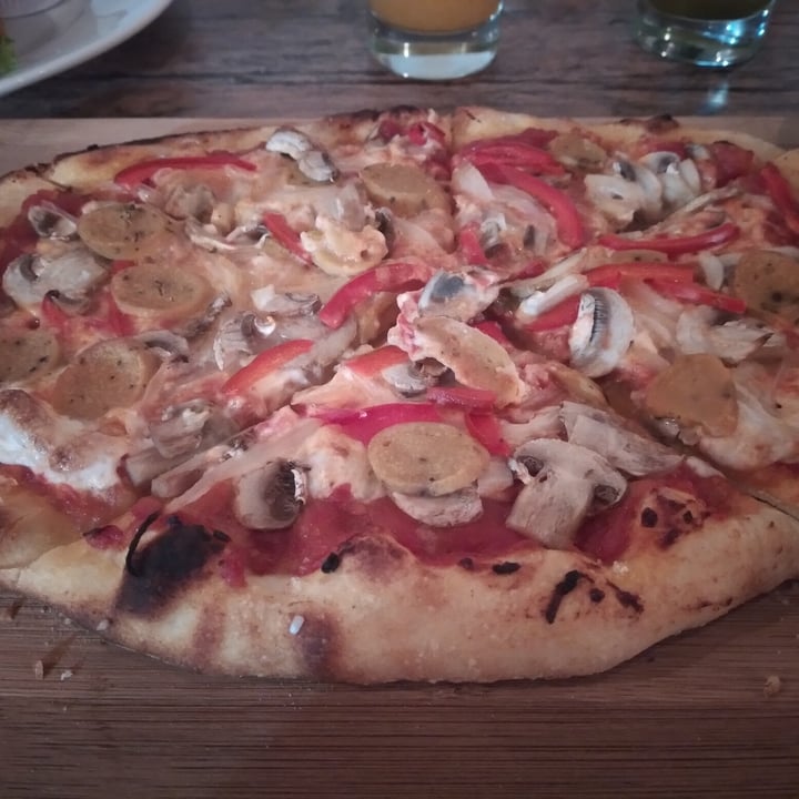 photo of El Chino Vegano Pizza alemana shared by @veganaenlima on  27 Aug 2021 - review