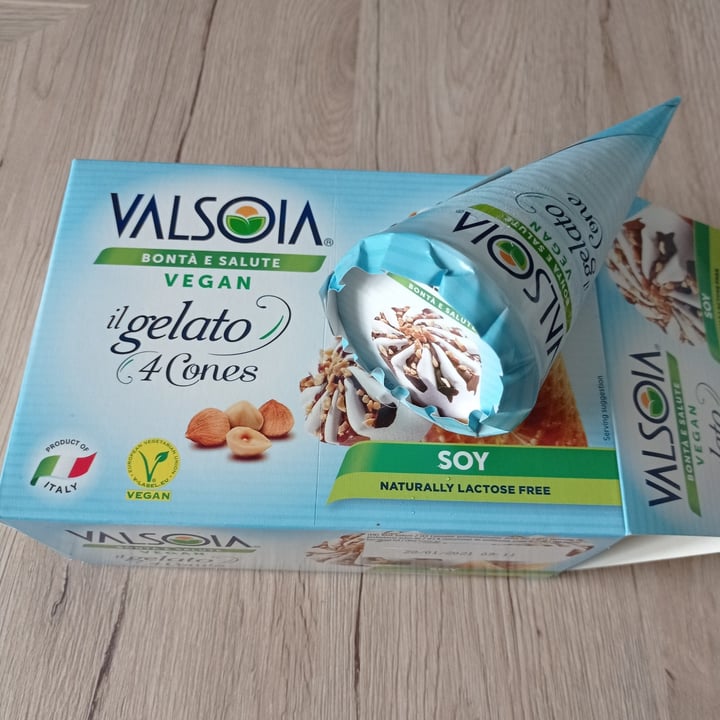 photo of Valsoia Il Gelato 4 coni shared by @koyott on  18 Oct 2020 - review