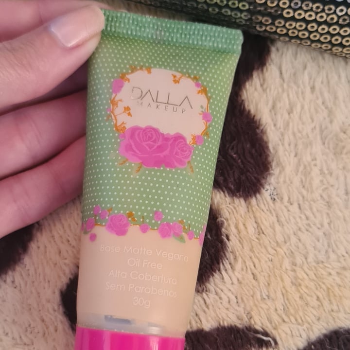 photo of Dalla Makeup Base Liquida shared by @laispires on  28 Apr 2022 - review