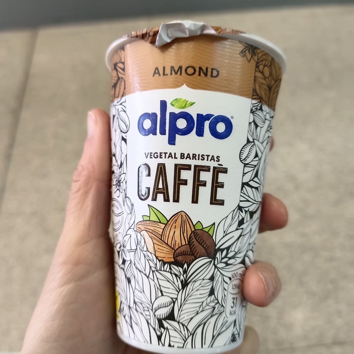 photo of Alpro Vegetal baristas caffè shared by @stellecadenti on  05 Dec 2022 - review