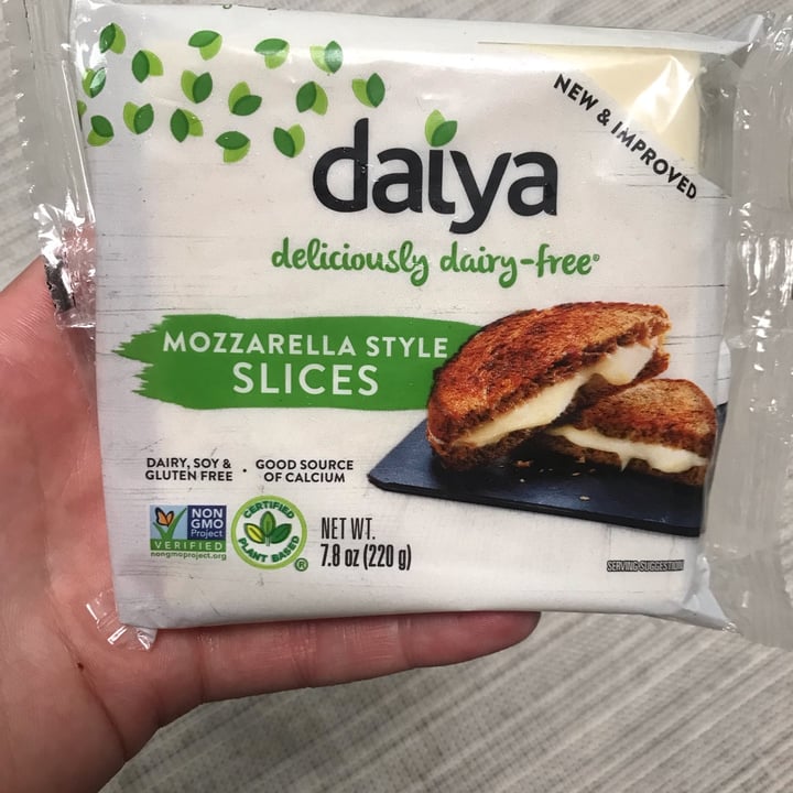 photo of Daiya Mozzarella Style Slices shared by @alfalfel on  25 May 2022 - review