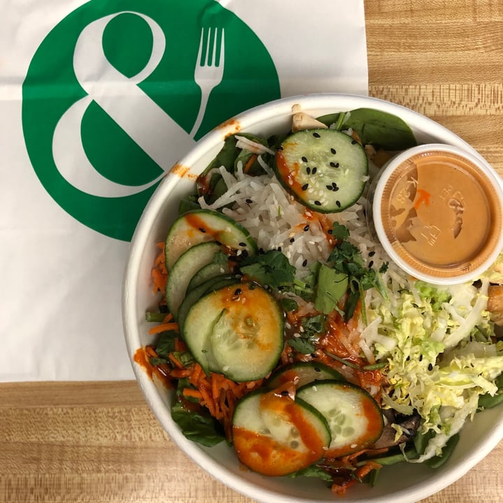 photo of CRISP & GREEN Seoul Bowl shared by @allveggies on  24 May 2022 - review