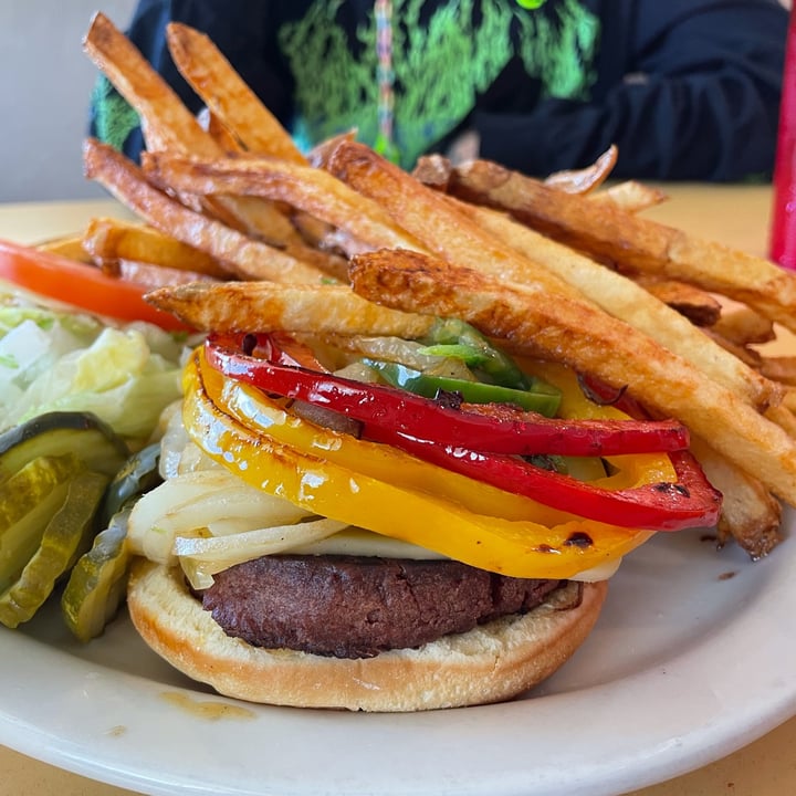 photo of Twede's Cafe Philly Burger (Veganised) shared by @veganwarrior666 on  15 Apr 2022 - review