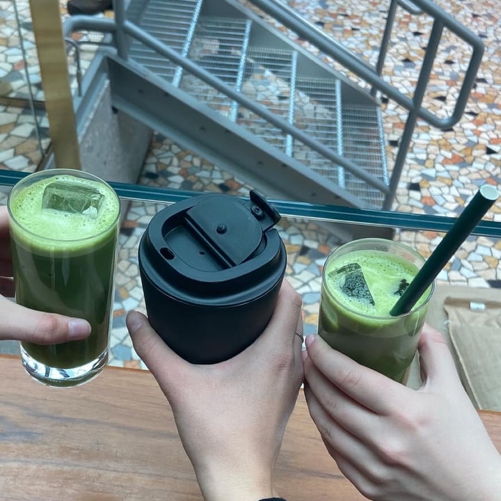 review photo of Starbucks Reserve Roastery Milano Matcha Latte Freddo alla Soia shared by @gscaffy on 05 Apr 2022 - review