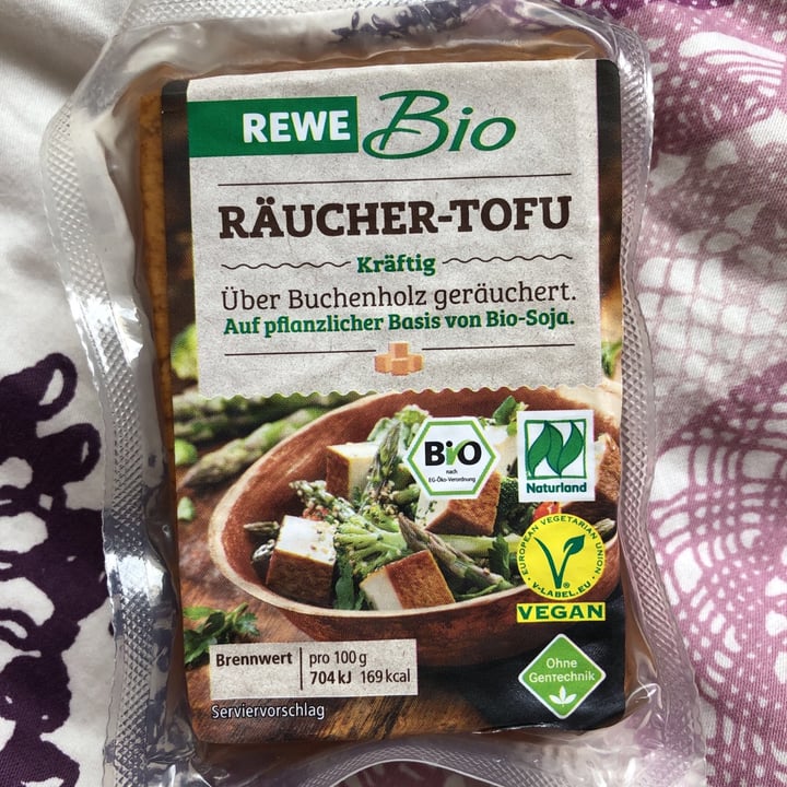 review photo of Rewe Bio Räucher-Tofu shared by @lg56 on 04 May 2020 - review