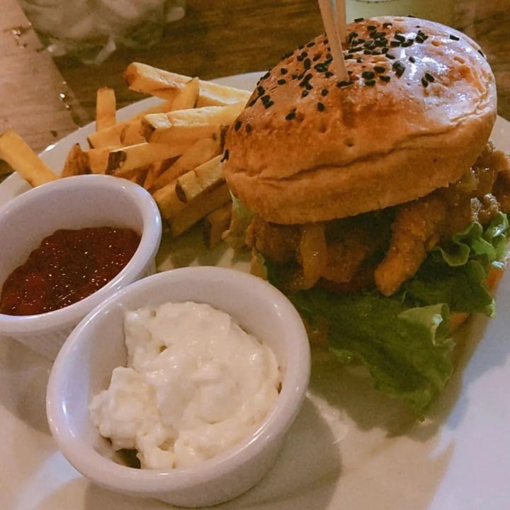 photo of El Chino Vegano Vegan Crunch BBQ shared by @peachjuice on  03 Apr 2022 - review