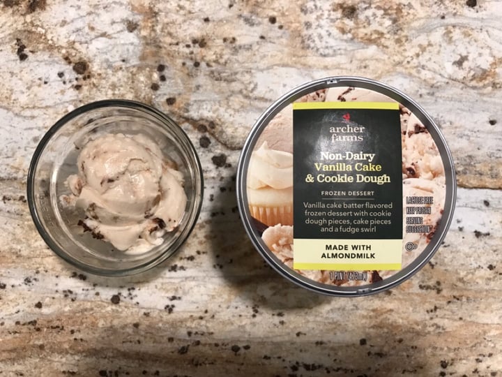 photo of Archer Farms Non-Dairy Vanilla Cake & Cookie Dough Frozen Dessert shared by @dianna on  25 Nov 2018 - review