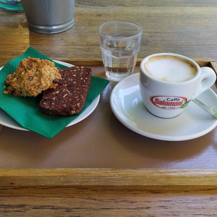 photo of Bio's Cafè biscotti shared by @illa on  26 Aug 2022 - review