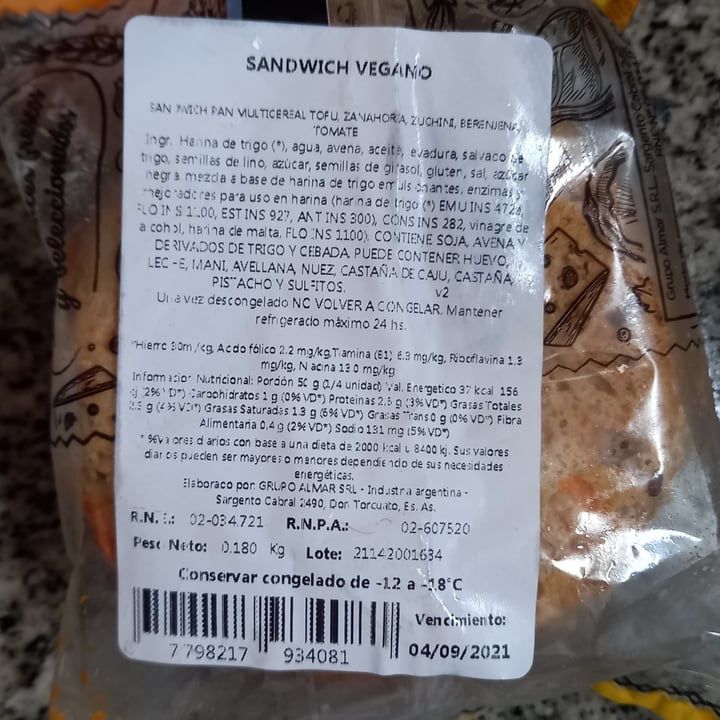 photo of Costumbres Argentinas Sandwich Vegano shared by @lulitalaveganita on  07 Jun 2021 - review