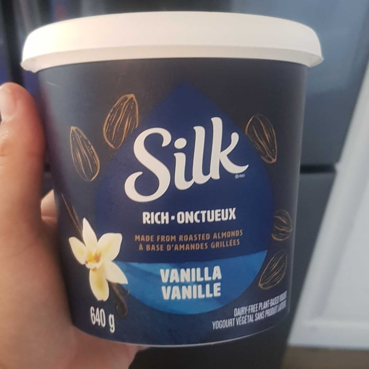photo of Silk Almond yogurt vanilla shared by @shazbrca on  04 May 2022 - review