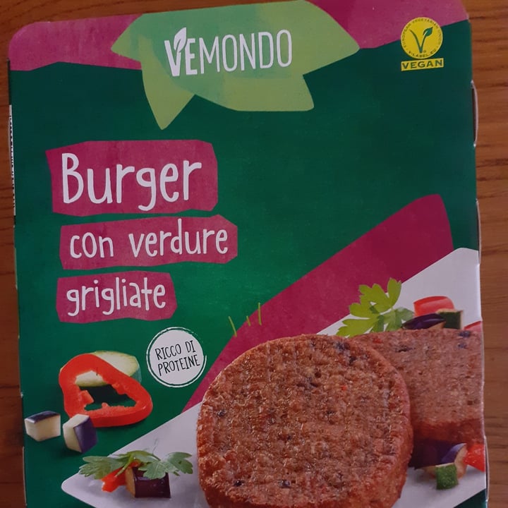 photo of Vemondo 2 Burger Con Verdure Grigliate shared by @arip30 on  18 Sep 2022 - review