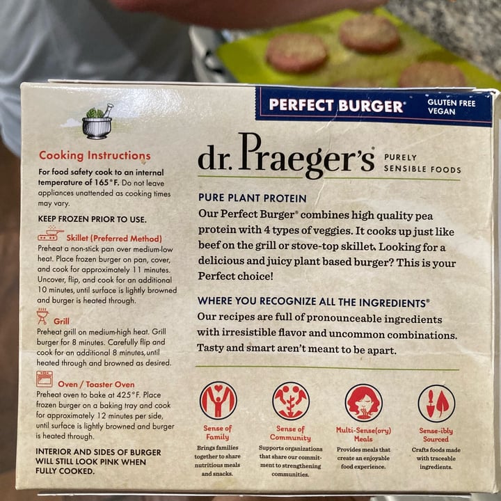 photo of Dr. Praeger's Perfect Burger shared by @ellesegarcia on  01 Jun 2022 - review
