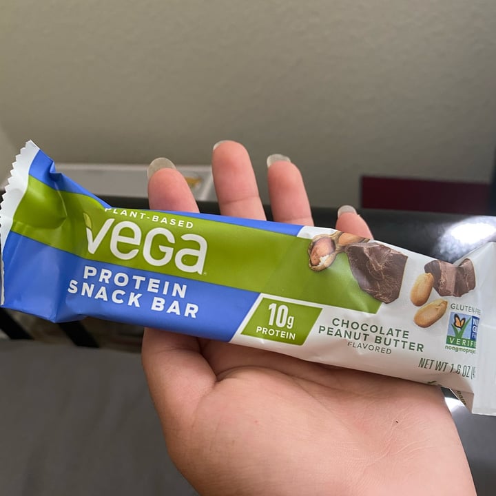 photo of Plant-Based Vega  Protein Snack Bar Chocolate Peanut Butter shared by @veganzzz on  06 Oct 2021 - review