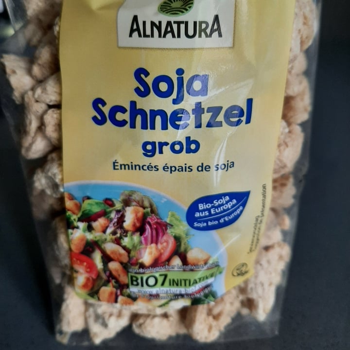 photo of Alnatura Soja Schnetzel Grob shared by @marco-k1977 on  03 Oct 2021 - review