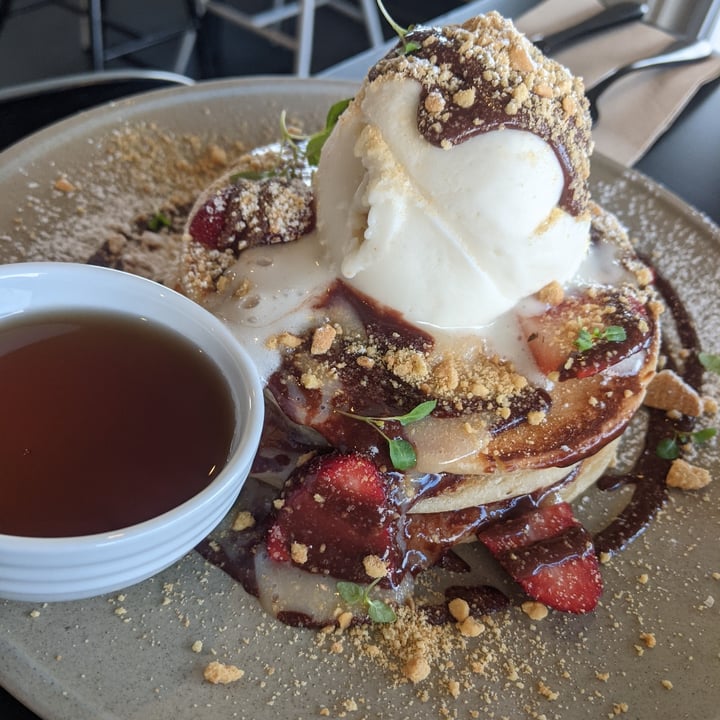 photo of CRUX S'mores pancakes shared by @hannahcoops on  25 Jun 2022 - review