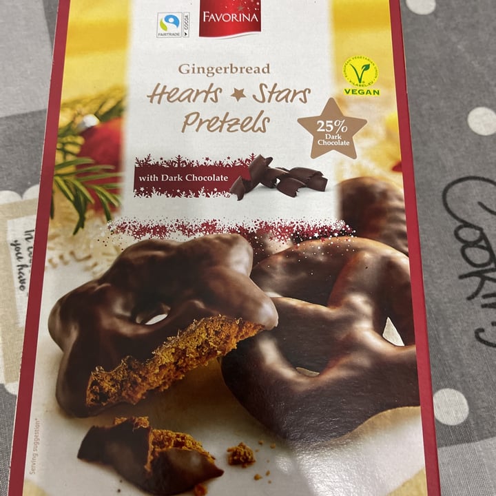 photo of Favorina Gingerbread Hearts Stars Pretzels shared by @rollino on  30 Oct 2022 - review
