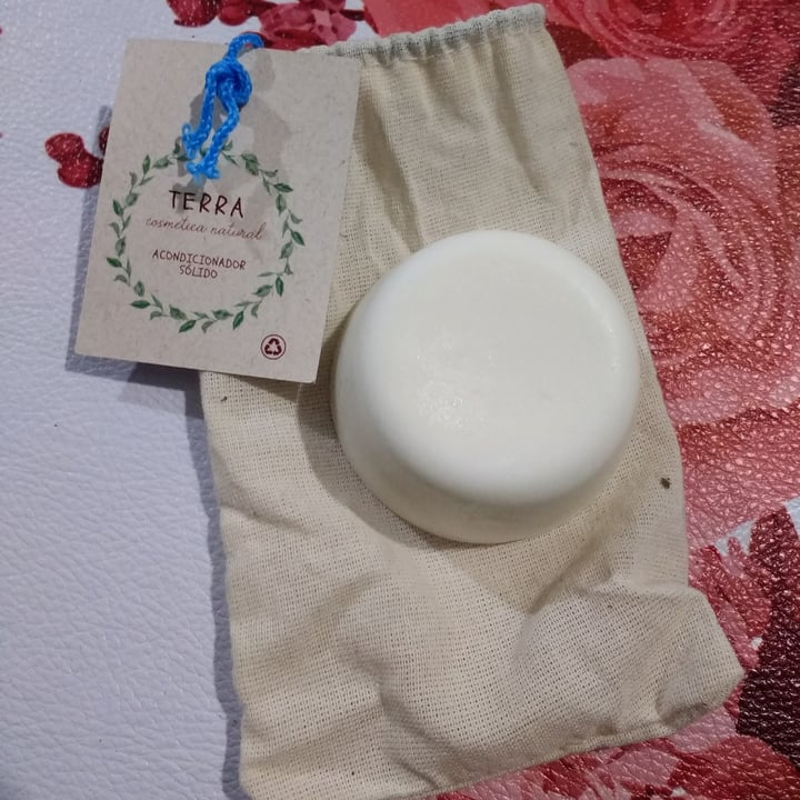 review photo of Terra Cosmética Natural Acondicionador Solido shared by @danielamcabrera on 10 Nov 2020 - review