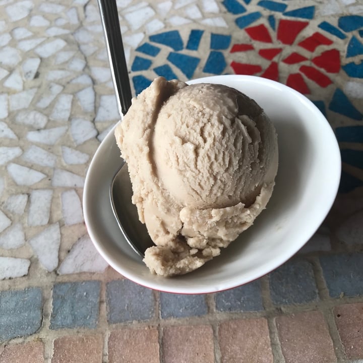photo of WellSmoocht Hazelnut Ice Cream shared by @opheeeliaaa on  14 Feb 2020 - review