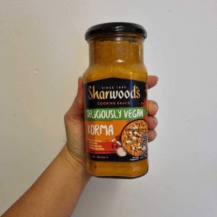 photo of Sharwood's Deliciously vegan Korma shared by @mrsvegside on  15 Jan 2022 - review