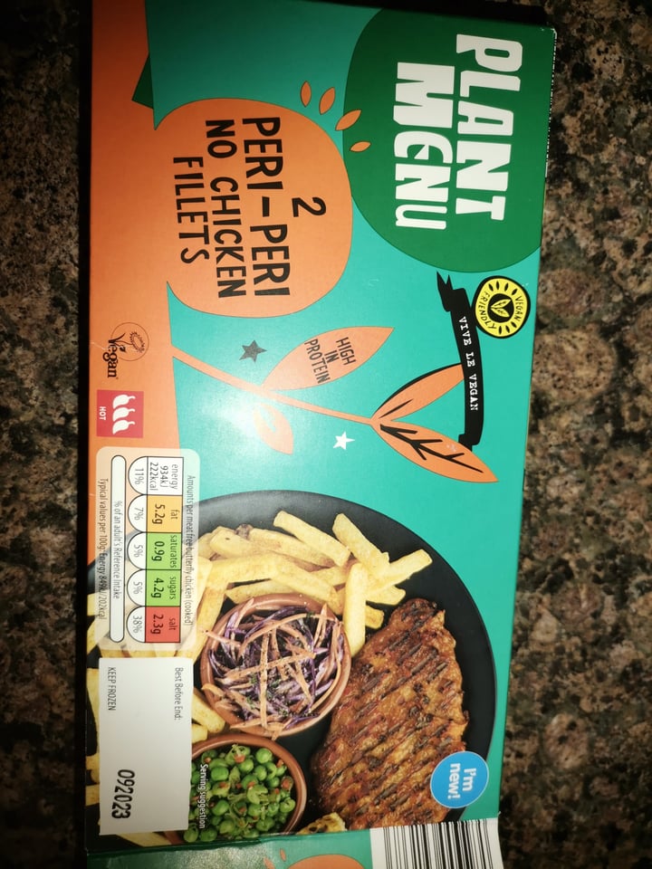 photo of Plant Menu Piri piri no chicken fillets shared by @banskostreetdogs on  21 Mar 2022 - review